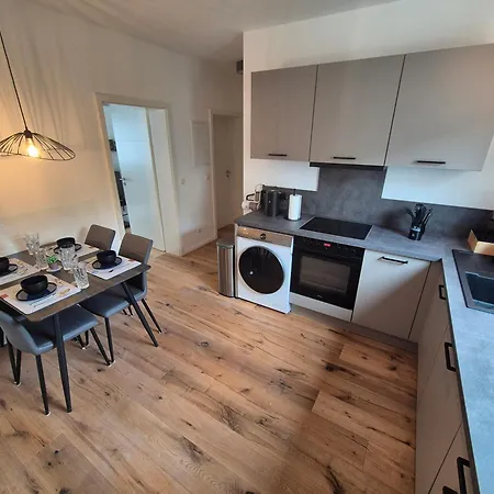 Charmante 2 Zimmer-wohnung Mit Fahrradstellplaetzen Διαμέρισμα Κόμπλεντς
