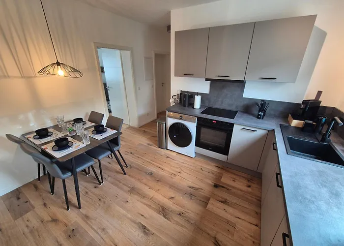 Charmante 2 Zimmer-wohnung Mit Fahrradstellplaetzen Daire Koblenz (Rhineland-Palatinate)